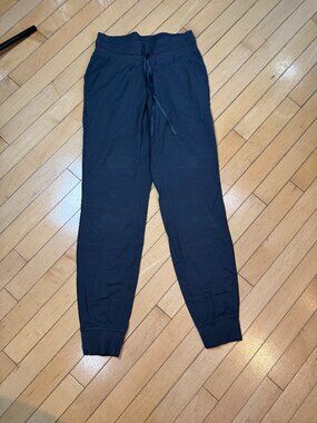 Lululemon Gunmetal Grey Drawstring Joggers Size 4